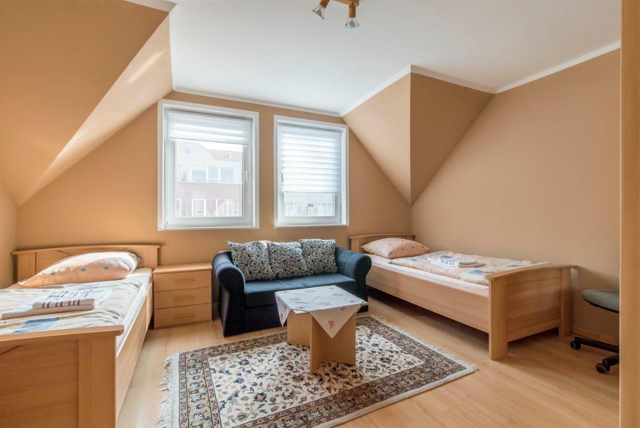Private Rooms Hannover - Room Agency ภายนอก รูปภาพ